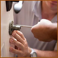 Interstate Locksmith Shop New York, NY 212-659-0027 - 3-cheap-locksmith