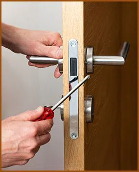 Interstate Locksmith Shop New York, NY 212-659-0027 - 7-lock-installation